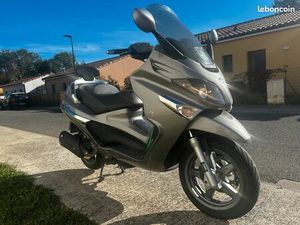 SCOOTER PIAGGIO XEVO 125 CC