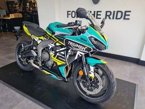 NEW TRIUMPH DAYTONA 660 FOR SALE IN ROMFORD