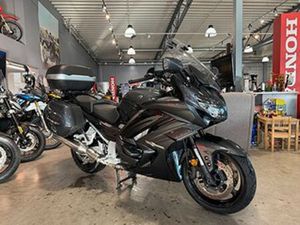YAMAHA FJR1300AE (ZUU110) - BYTBIL.COM ◊