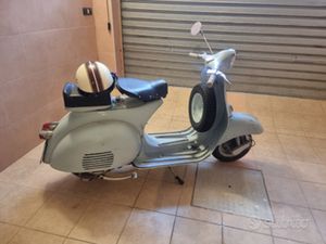 VESPA D&APOS;EPOCA VNB1T
