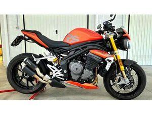 VENDO TRIUMPH SPEED TRIPLE 1200 RS (2021 - 24) USATA A FANO (CODICE 9838898) - MOTO.IT