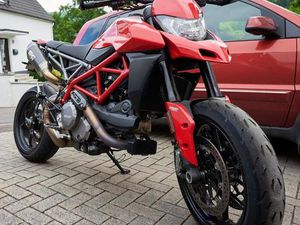 DUCATI HYPERMOTARD 950 NEUE REIFEN SC PROJECT INSPEK.