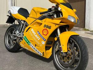 DUCATI 996