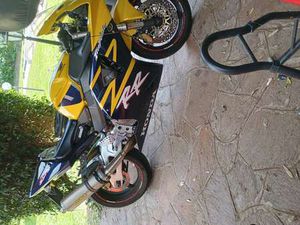 HONDA CBR 900 CBR954RR GIALLO