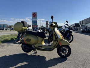 VESPA GTS 300 SUPER SPORT