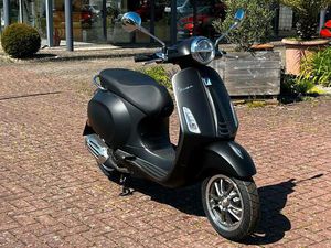 VESPA PRIMAVERA 125 S