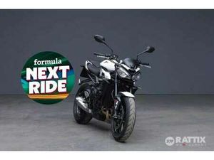 TRIUMPH STREET TRIPLE R R MY23 BIANCO