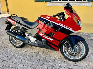 HONDA CBR 1000 F BUCELAS
