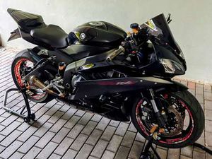 YAMAHA YZF-R6