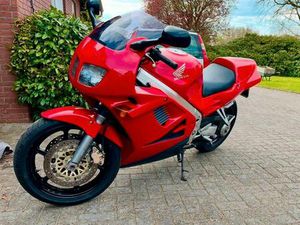 HONDA 750 VFR 98PS VOLLVERKLEIDUNG