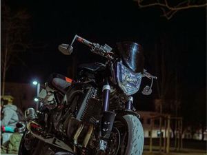 YAMAHA FZ1 RN16