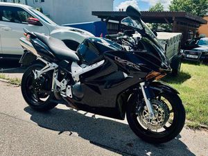***HONDA VFR 800 RC46***