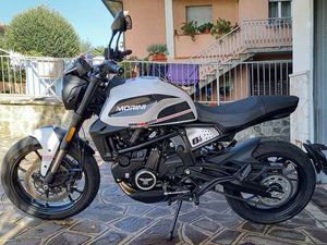 MOTO MORINI SEIEMMEZZO STR BIANCO