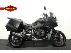 HONDA NT 1100 DCT ZWART