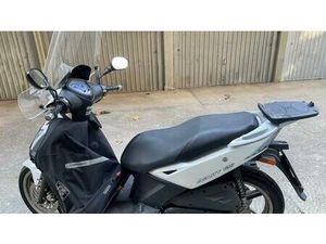 VENDO KYMCO AGILITY 125 CARRY (2011 - 17) USATA A NICHELINO (CODICE 9838883) - MOTO.IT