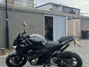 KAWASAKI Z 800 ZWART