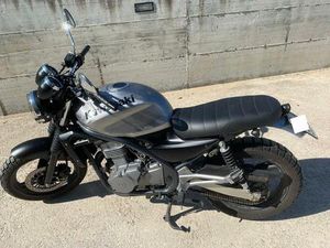 VENDO KAWASAKI ER-5 500 (2001 - 06) USATA A FOIANO DELLA CHIANA (CODICE 9839456) - MOTO.IT