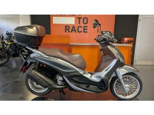 VENDO PIAGGIO BEVERLY 300 I.E. ABS-ASR (2016 - 20) USATA A VERONA (CODICE 9839149) - MOTO.IT