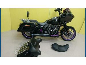VENDO HARLEY-DAVIDSON ROAD GLIDE ST (2022 - 23) USATA A CUSAGO (CODICE 9839332) - MOTO.IT