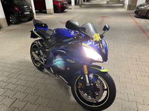 YAMAHA YZF-R6