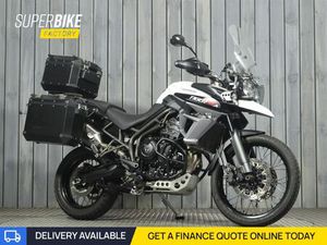 TRIUMPH TIGER 800