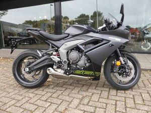 TRIUMPH DAYTONA 660 NEW DAYTONA 660 ZWART