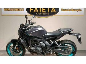 VENDO YAMAHA MT-09 Y-AMT (2024 - 25) USATA A ROMA (CODICE 9840010) - MOTO.IT