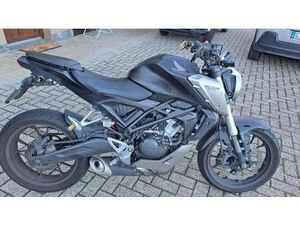 VENDO HONDA CB 125 R (2018 - 20) USATA A BAVENO (CODICE 9839631) - MOTO.IT