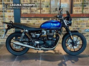 USED TRIUMPH STREET TWIN 900 FOR SALE IN MAIDSTONE
