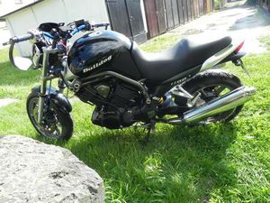 KRAFTVOLLE YAMAHA BT 1100 BULLDOG BJ.2004 TÜV 06.26