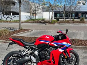 HONDA CBR650R E-CLUTCH (A2)