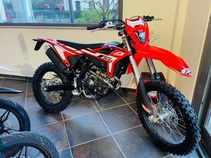 VENDO BETAMOTOR RR 125 4T ENDURO T (2025) NUOVA A CASORATE SEMPIONE (CODICE 8344246) - MOTO.IT