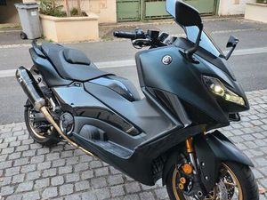TMAX 560 TECHMAX FULL AKRA VARIO