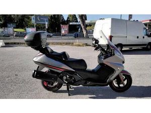 VENDO HONDA SILVER WING 400 (2006 - 09) USATA A CIVITANOVA MARCHE (CODICE 9840465) - MOTO.IT