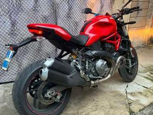 DUCATI MONSTER 821