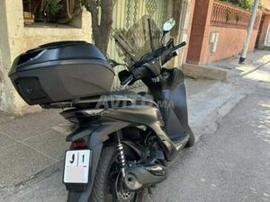SH 150 SPORT EN TRÈS BON ÉTAT