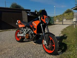 KTM 950