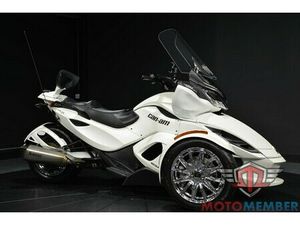 2013 CAN-AM® SPYDER® ST LIMITED SE5
