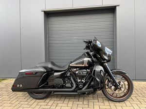 HARLEY-DAVIDSON FLHTK STREET GLIDE ULTRA LIMITED 107 ANNIVERSARY