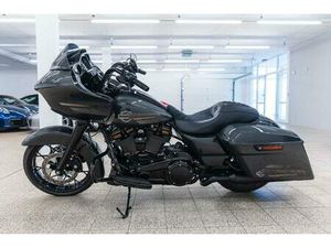 HARLEY-DAVIDSON FLTRXST ROAD GLIDE