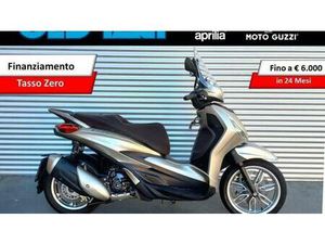 VENDO PIAGGIO BEVERLY 300 ABS-ASR (2021 - 25) USATA A PEDRENGO (CODICE 9840420) - MOTO.IT