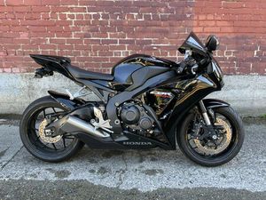 2014 HONDA CBR1000RR