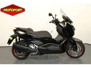 YAMAHA X-MAX 300 TECH MAX ZWART