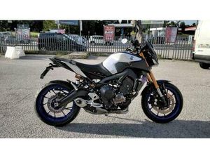 VENDO YAMAHA MT-09 SP (2018 - 20) USATA A CIVITANOVA MARCHE (CODICE 9840443) - MOTO.IT
