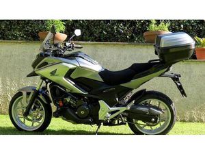 VENDO HONDA NC 750 X DCT ABS (2016 -17) USATA A MARINO (CODICE 9840918) - MOTO.IT