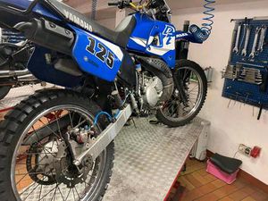 YAMAHA DT 125