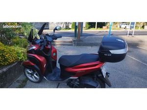 SCOOTER YAMAHA ABS FAIBLE KILOMÉTRAGE