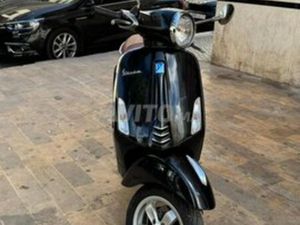 VESPA PRIMAVERA MODÈLE 2015