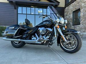 2016 HARLEY-DAVIDSON ROAD KING®