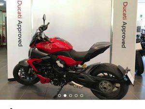 DUCATI DIAVEL V4 ROSSO